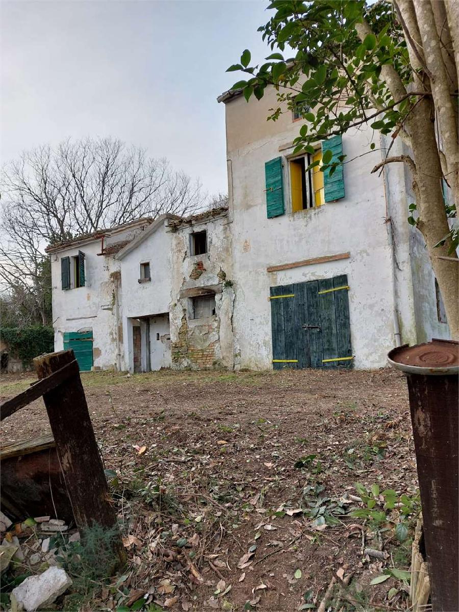 RUSTICO/CASALE VENDITA ANCONA 11